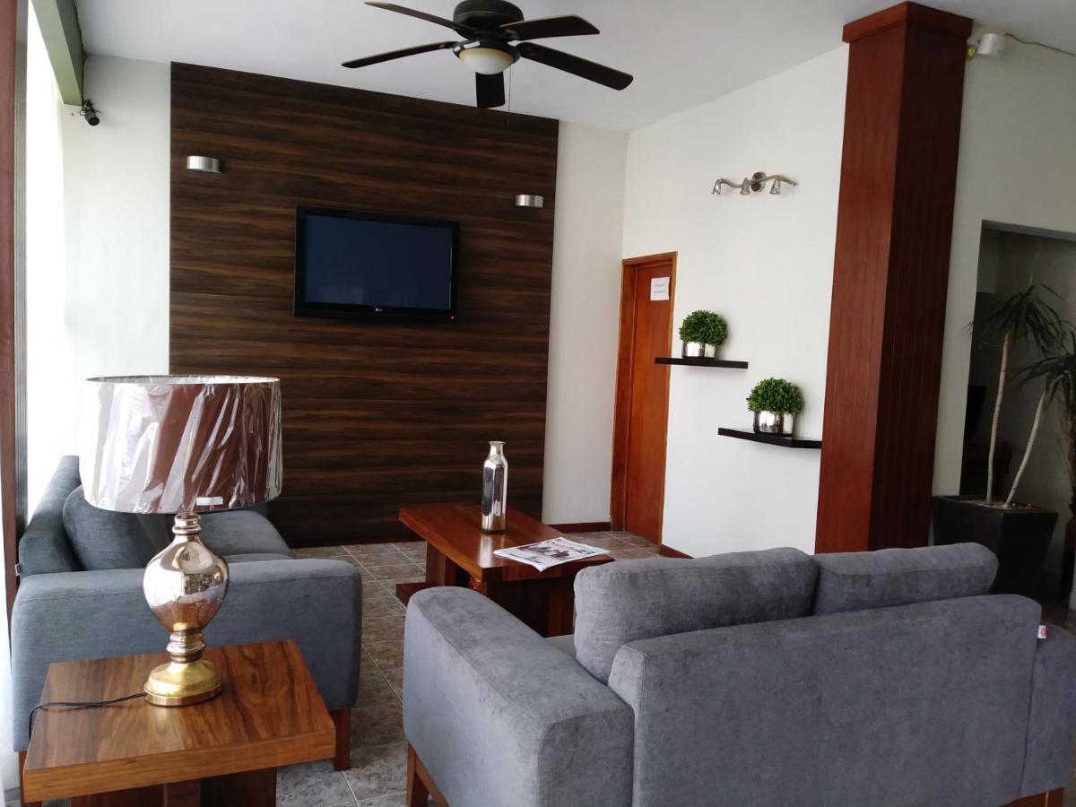 Hotel Del Camino Real El Grullo Екстериор снимка