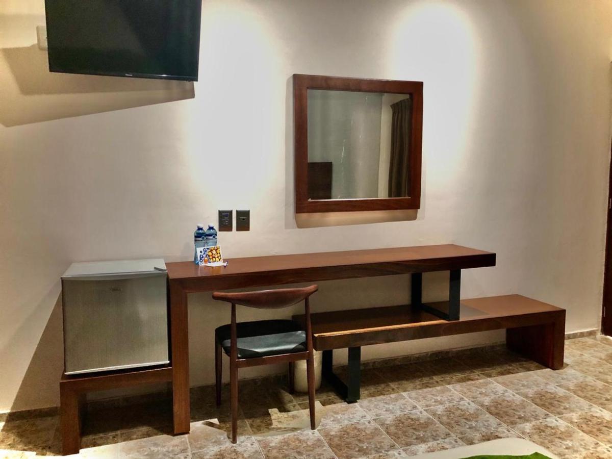 Hotel Del Camino Real El Grullo Екстериор снимка